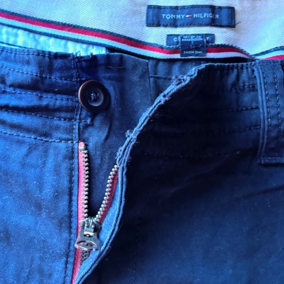 Tommy Hilfiger Men’s Dark Rich Navy Blue Cargo Shorts NWOT Size 46 - Picture 5 of 10